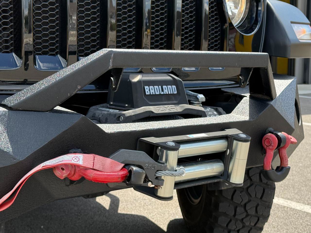 Used 2023 Jeep Wrangler Sport AWD/4WD image 16