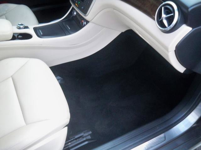 Used 2014 Mercedes-Benz CLA 250 4dr Sdn CLA 250 4MATIC image 18