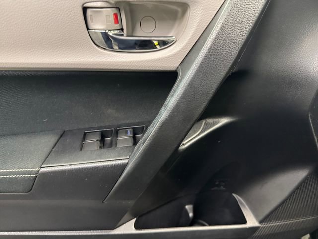 Used 2014 Toyota Corolla LE image 25