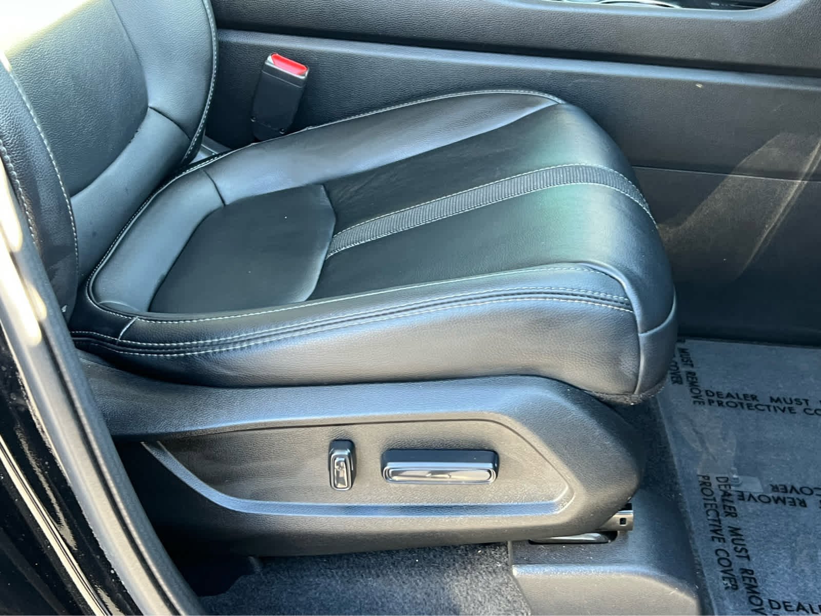 Used 2023 Honda Pilot Touring image 18