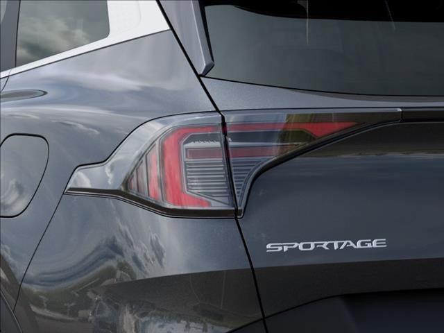 Used 2026 Kia Sportage AWD Hybrid image 11