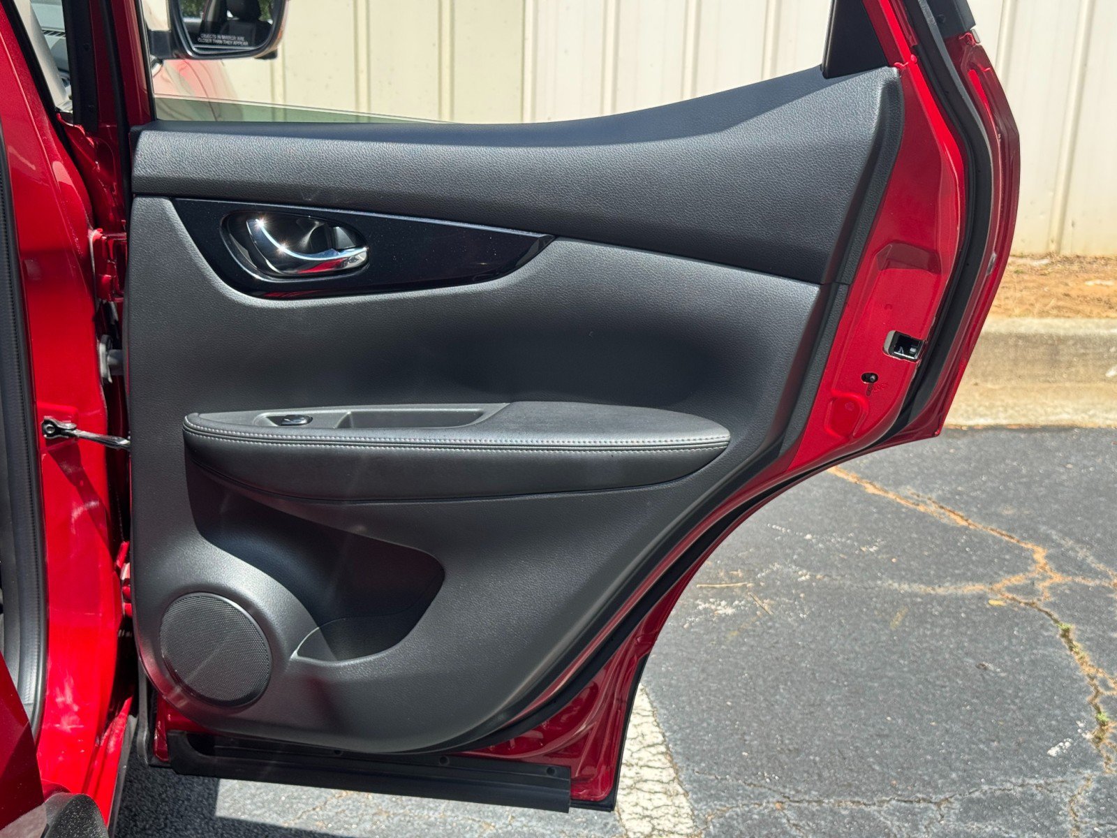 Used 2018 Nissan Rogue Sport SL w/ SL Premium Package FWD image 42