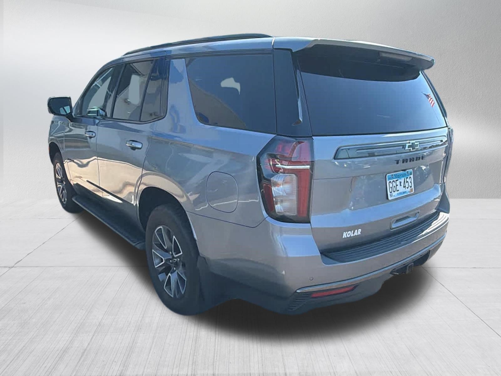 Used 2021 Chevrolet Tahoe Z71 w/ Luxury Package AWD/4WD image 9
