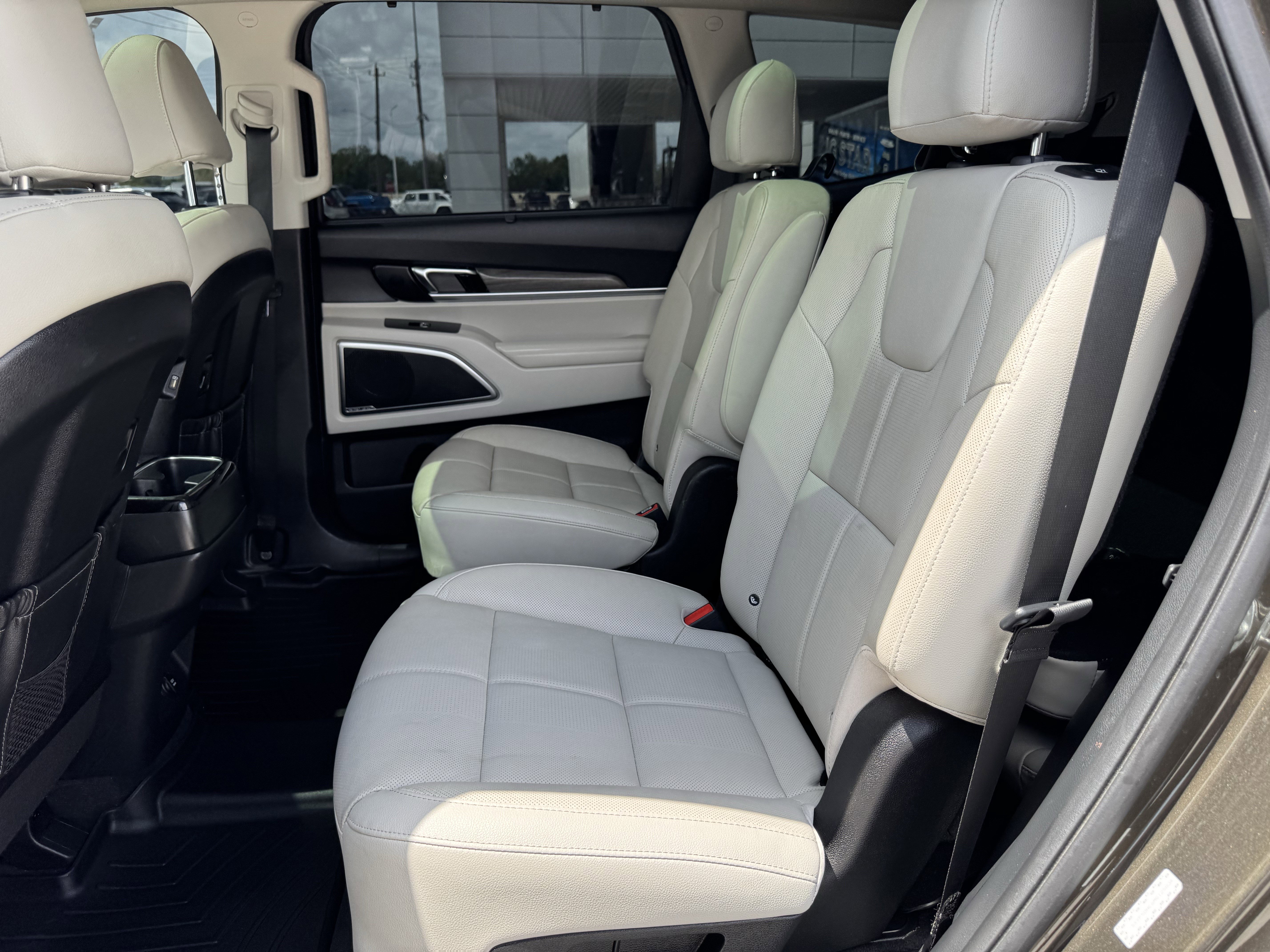 Used 2021 Kia Telluride SX w/ Nightfall Edition Package AWD/4WD image 30