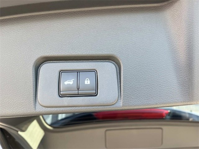 Used 2024 Nissan Rogue Platinum image 13