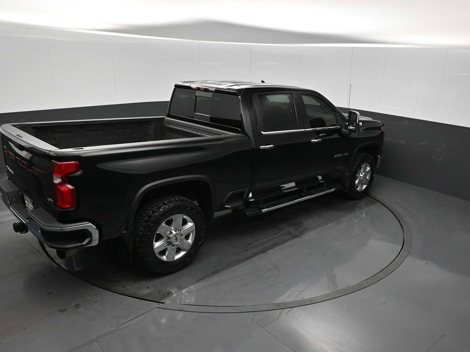 Used 2020 Chevrolet Silverado 2500 LTZ w/ LTZ Plus Package image 17