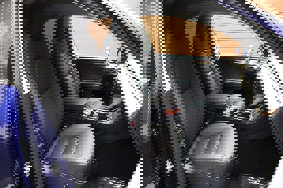 Used 2024 Tesla Model Y Performance image 26