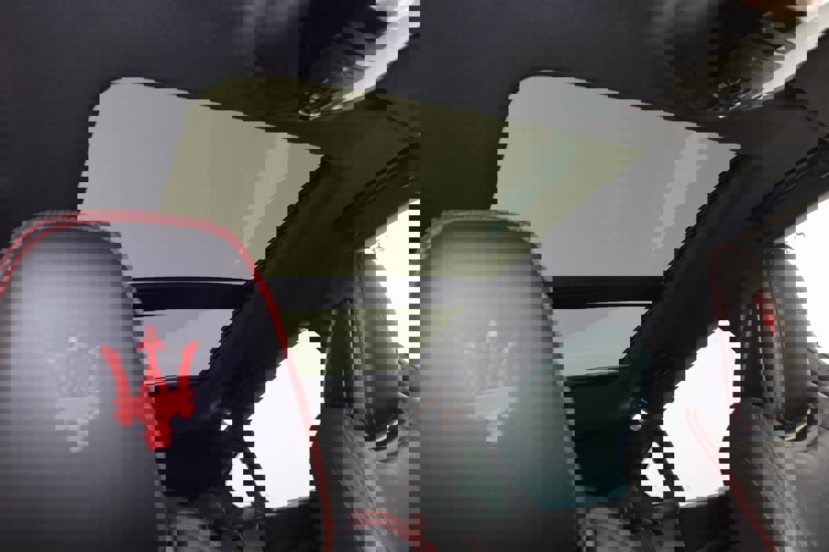 Used 2018 Maserati Levante GranSport image 11