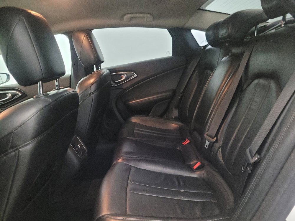 Used 2015 Chrysler 200 C FWD image 18