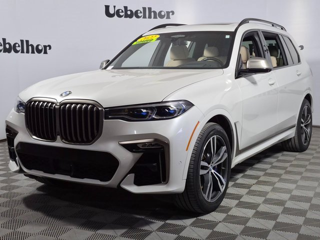 Used 2022 BMW X7 M50i image 3