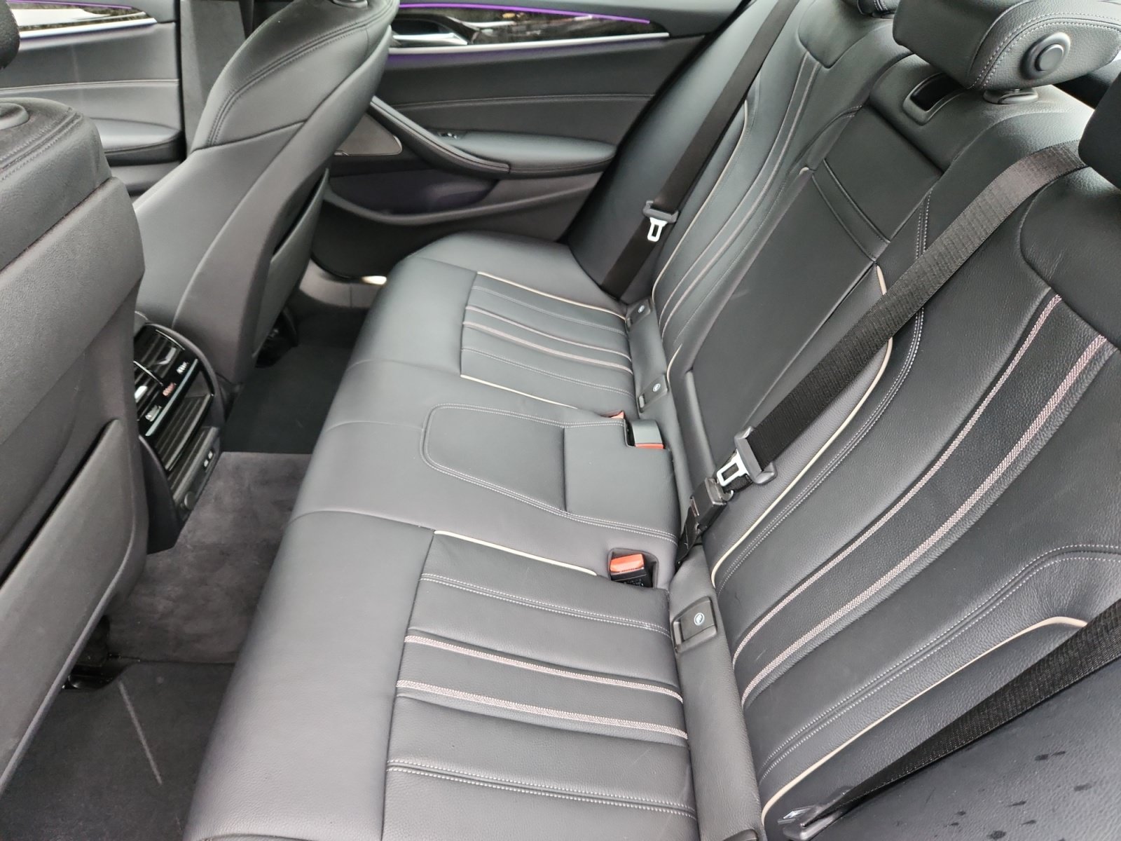 Used 2020 BMW 530i xDrive w/ M Sport Package AWD/4WD image 17
