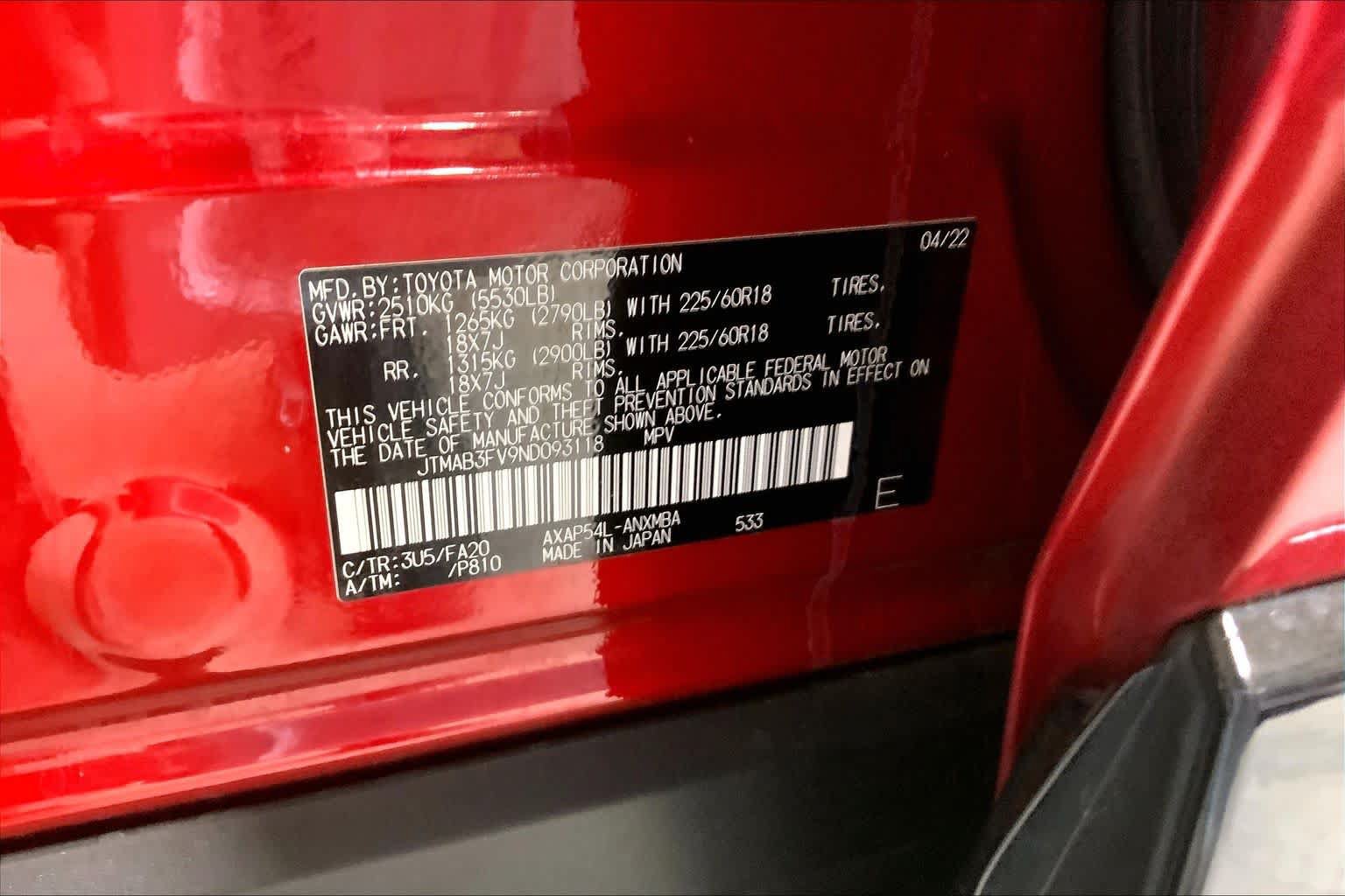 Used 2022 Toyota RAV4 SE w/ Weather & Moonroof Package AWD/4WD image 32