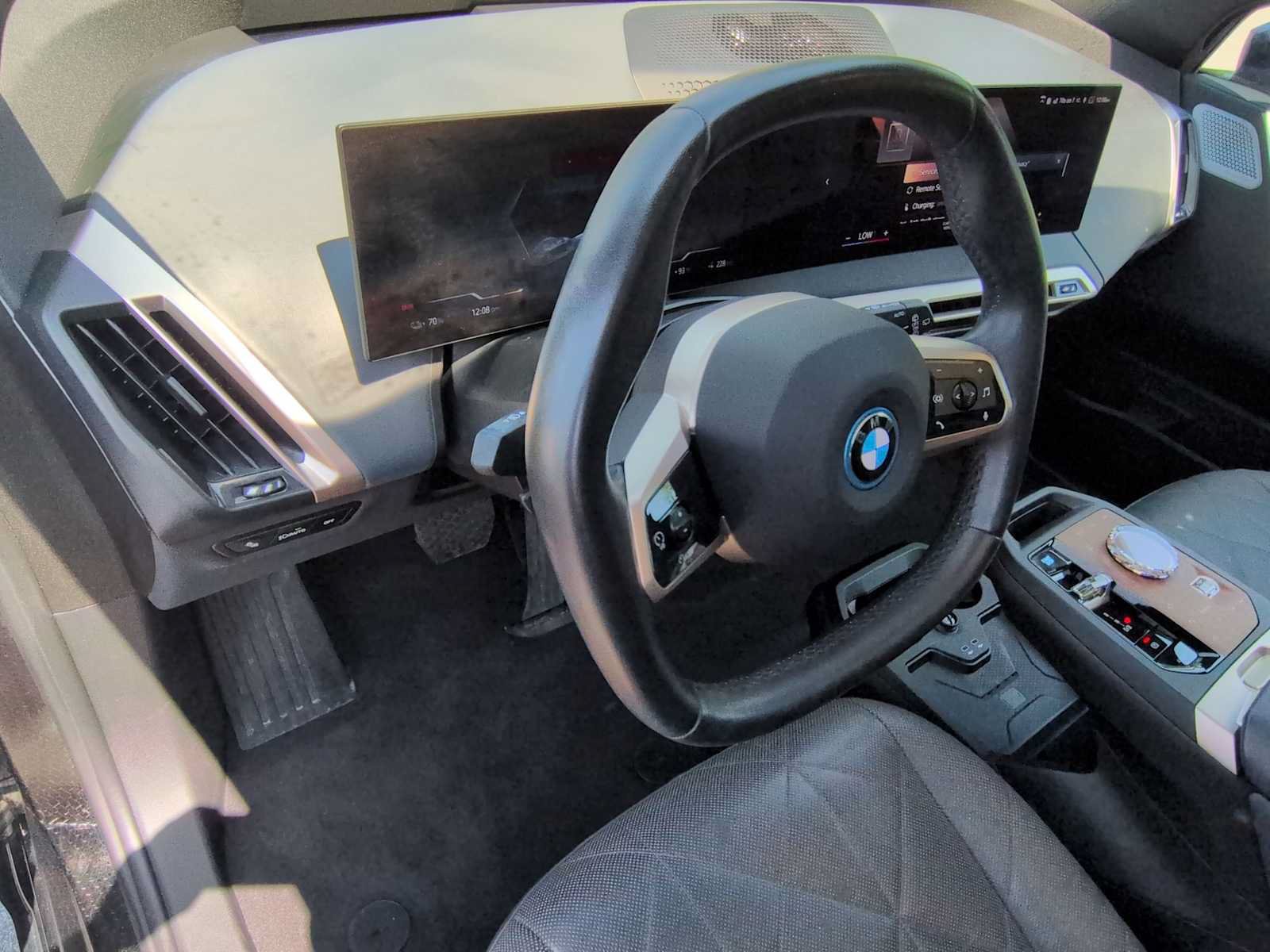 Used 2023 BMW iX M60 AWD/4WD image 10