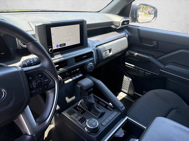 Certified 2025 Toyota 4Runner SR5 AWD/4WD image 15