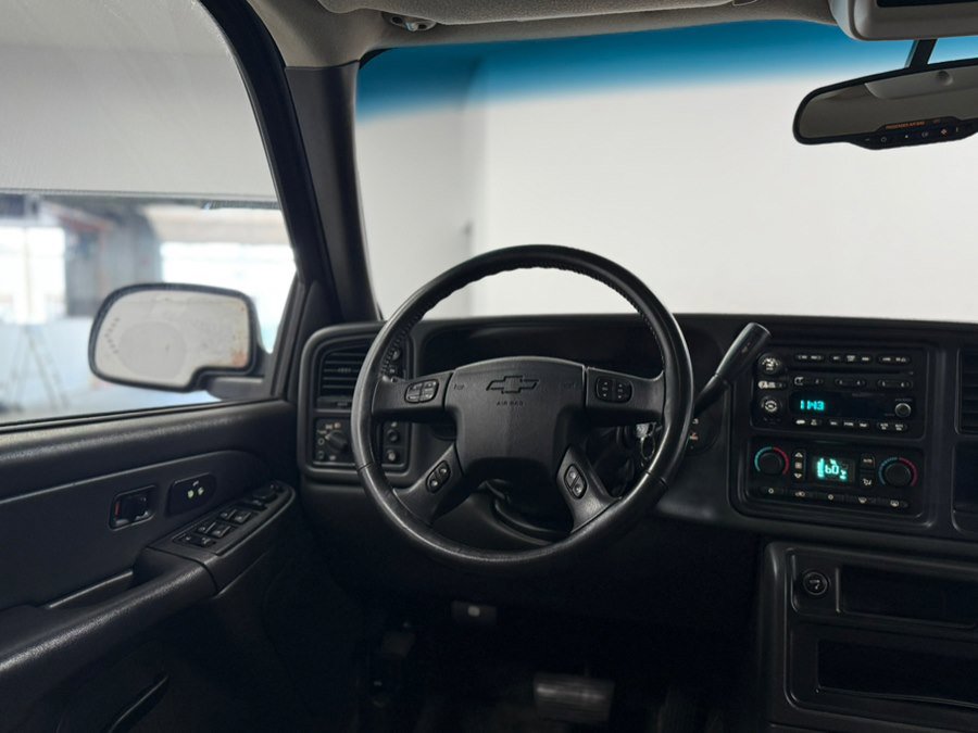 Used 2003 Chevrolet Avalanche 4x4 w/ Suspension Package, Off-Road image 60