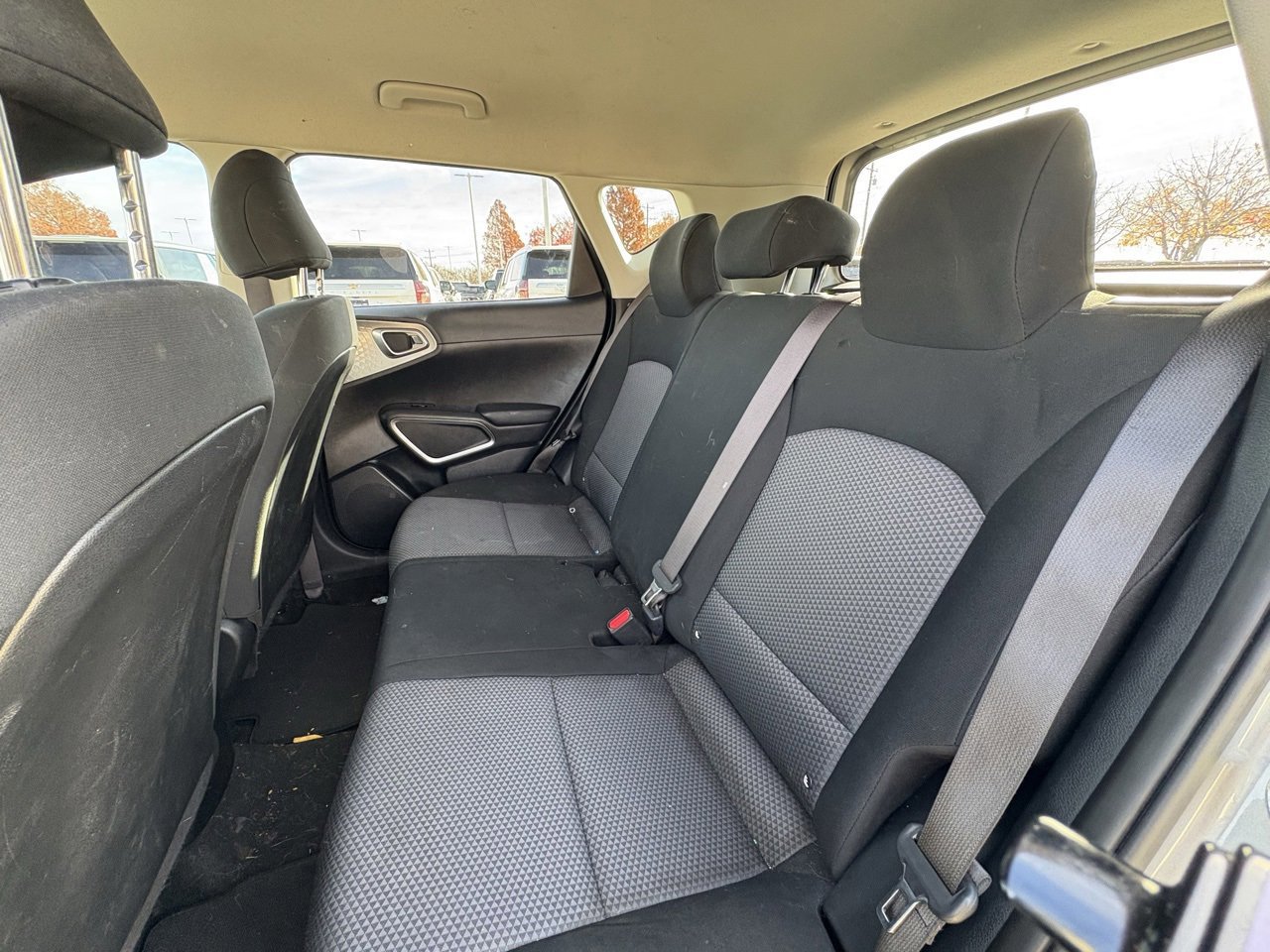 Used 2023 Kia Soul LX image 7