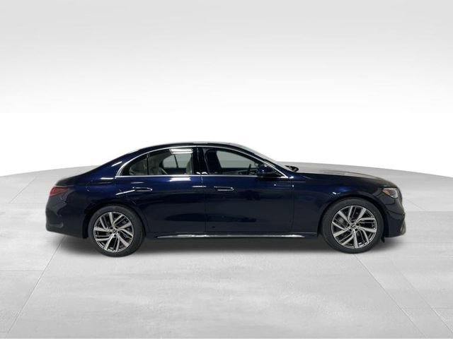 New 2026 Mercedes-Benz E 350 4MATIC Sedan image 3