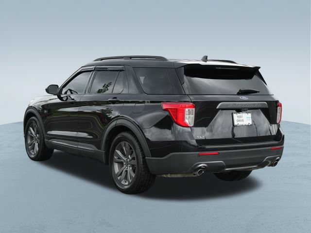 Used 2022 Ford Explorer XLT w/ Equipment Group 202A RWD image 6