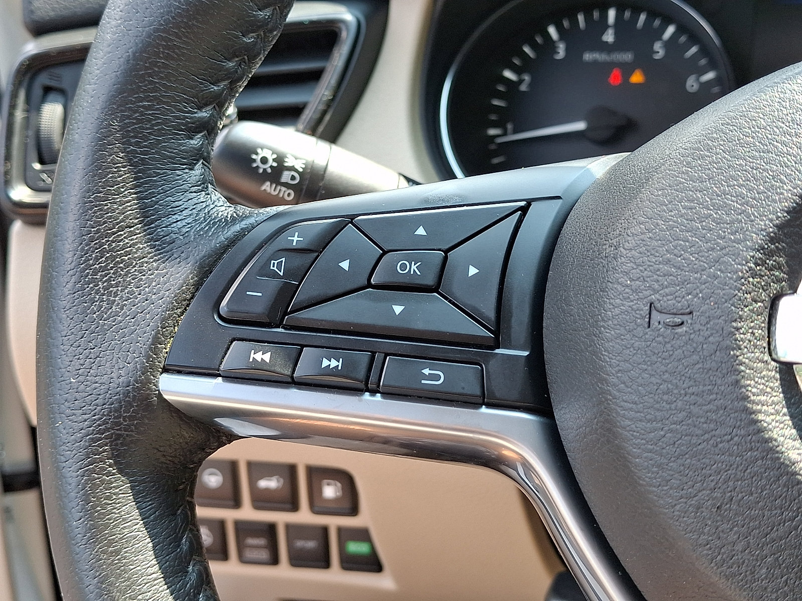 Used 2020 Nissan Rogue SL AWD/4WD image 20