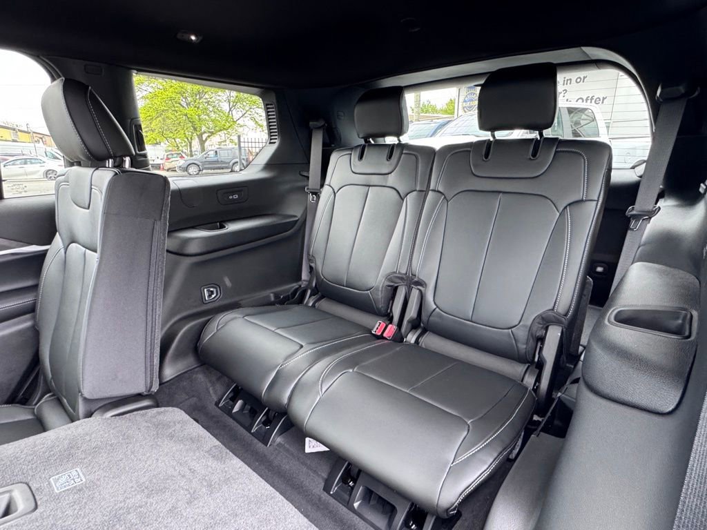New 2026 Jeep Grand Cherokee L Limited AWD/4WD image 16