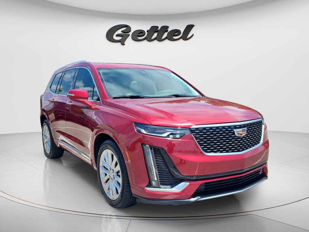 Used 2020 Cadillac XT6 Premium Luxury FWD image 3