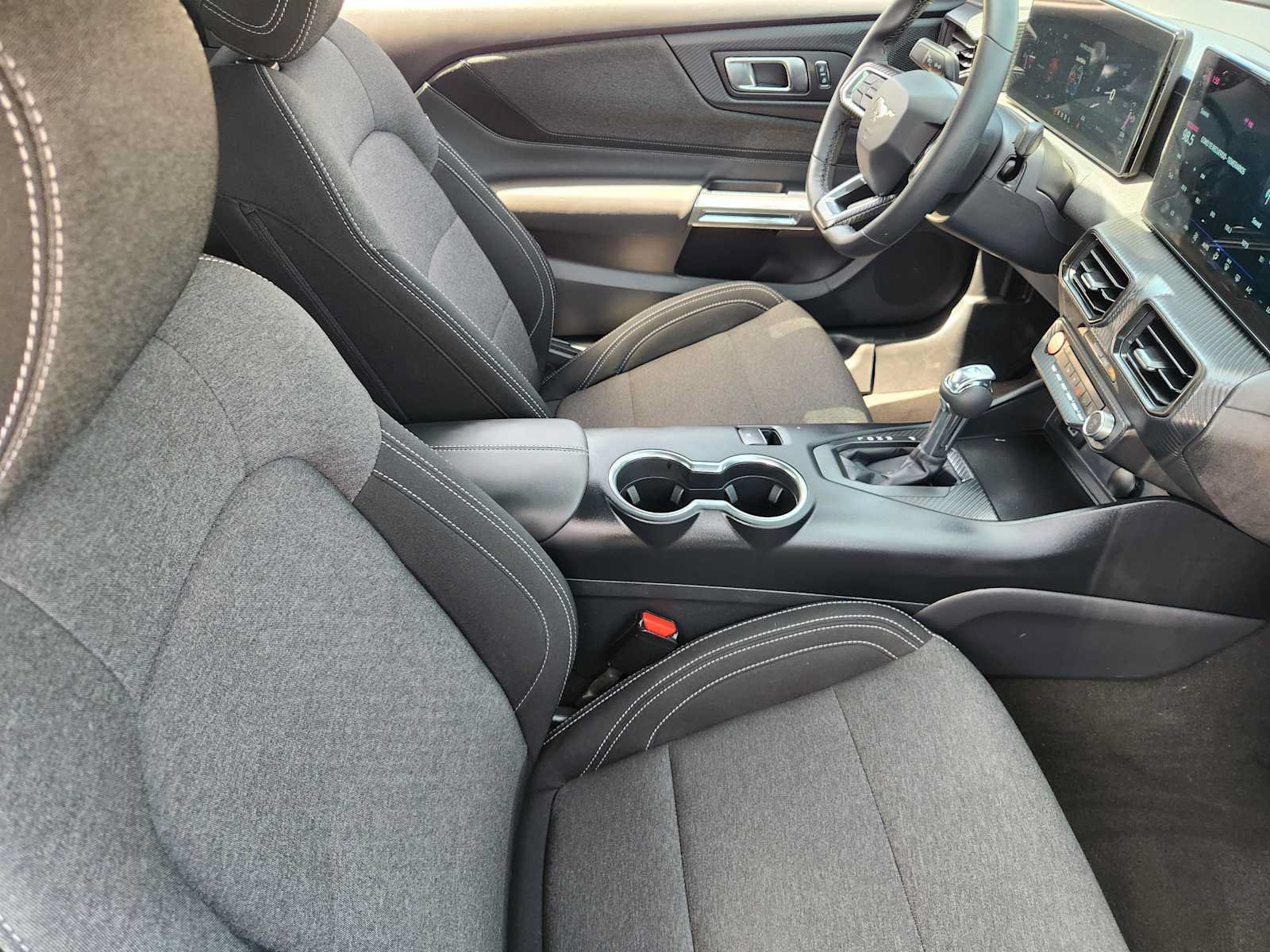Used 2026 Ford Mustang Coupe RWD image 13