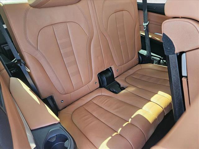 Used 2021 BMW X7 xDrive40i w/ Executive Package AWD/4WD image 21
