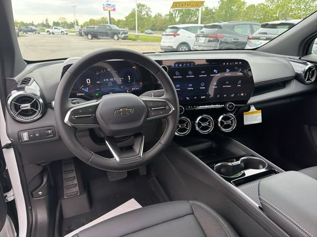 New 2026 Chevrolet Blazer EV LT AWD/4WD image 21
