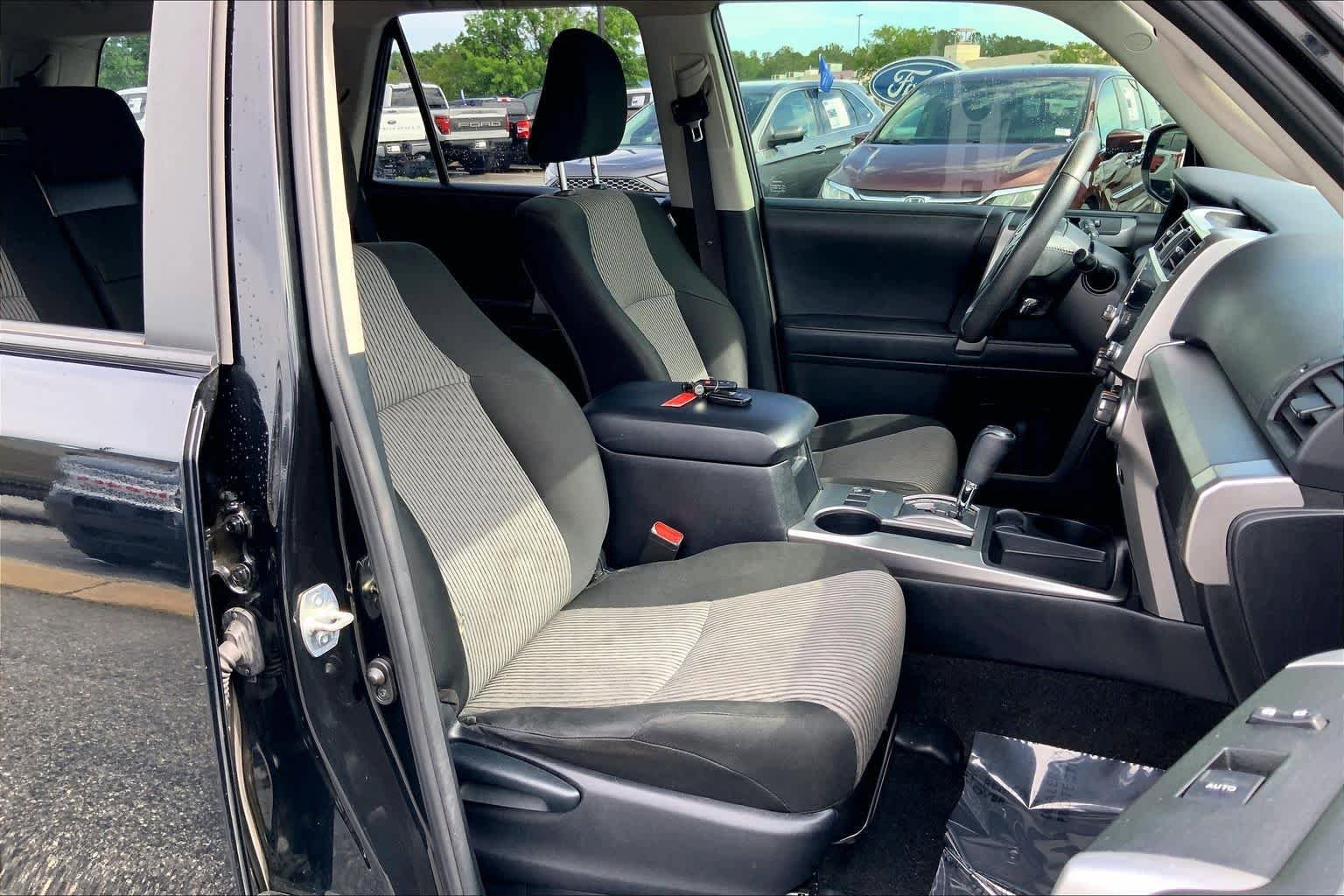 Used 2022 Toyota 4Runner SR5 RWD image 9
