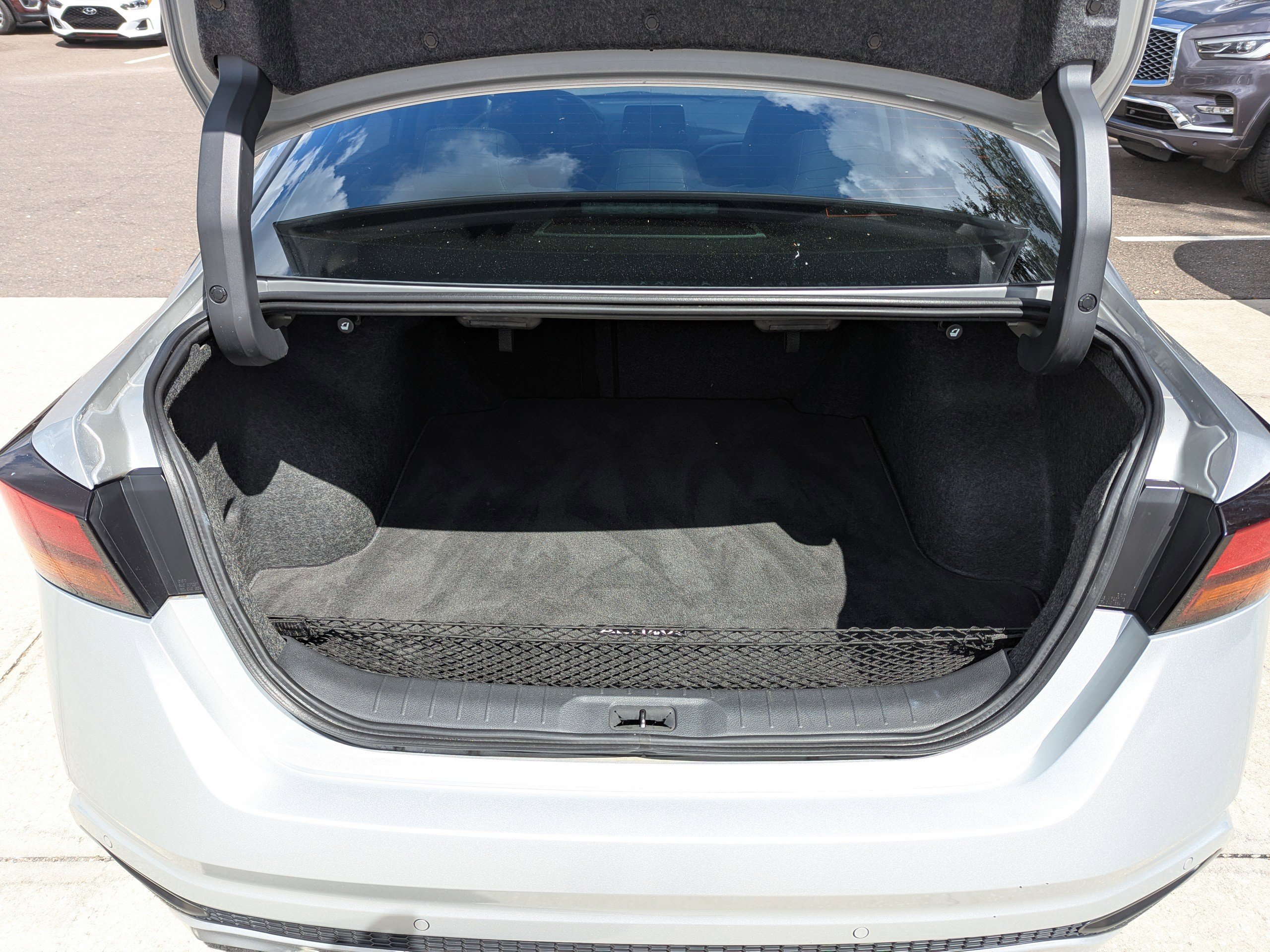 Used 2019 Nissan Altima 2.5 Platinum image 9