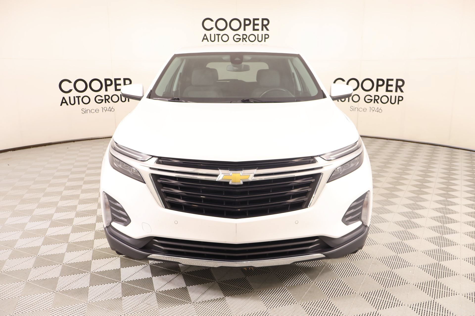 Used 2023 Chevrolet Equinox LT FWD image 9