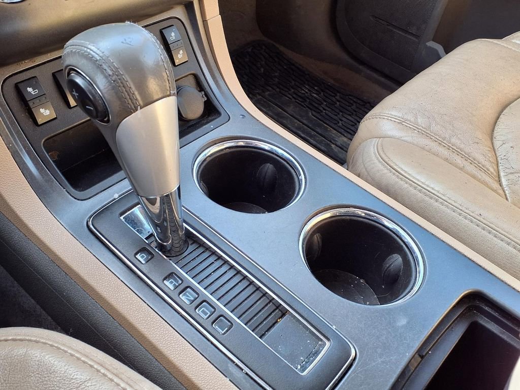 Used 2009 Chevrolet Traverse LT image 17