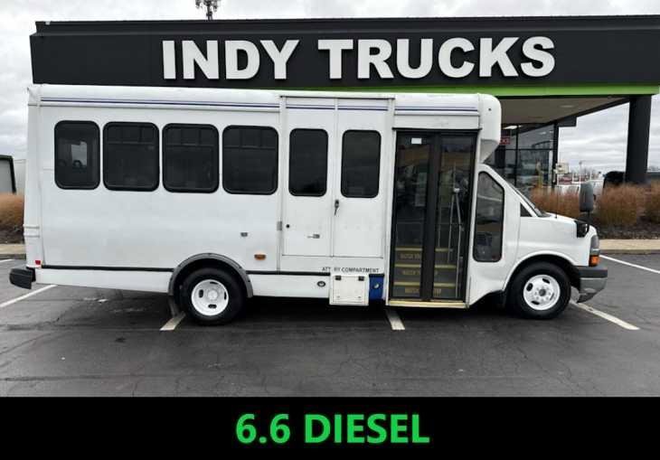 Used 2016 Chevrolet Express 4500 w/ Shuttle Bus Package