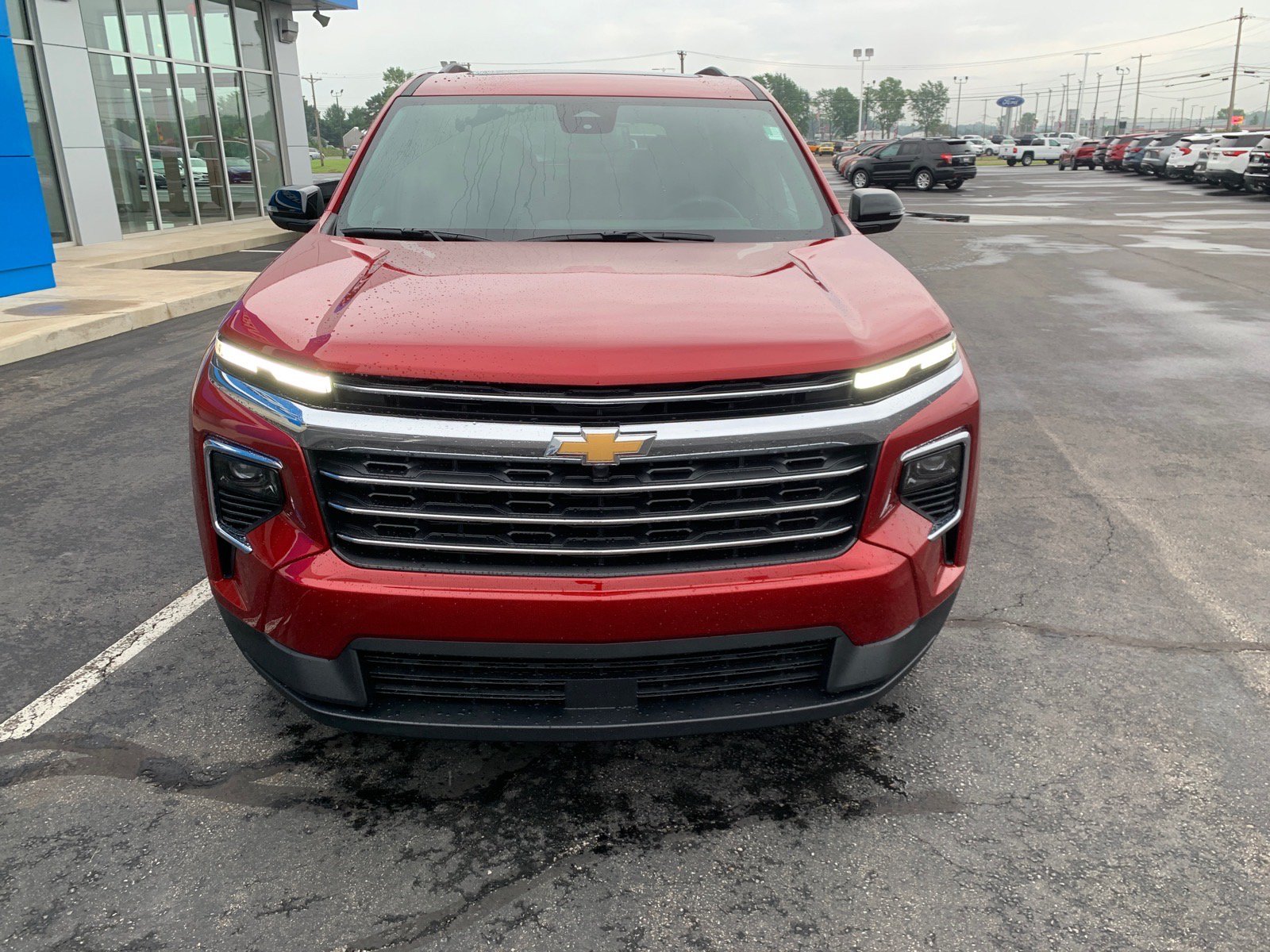 New 2027 Chevrolet Traverse LT w/ Sun and Wheel Package AWD/4WD image 2