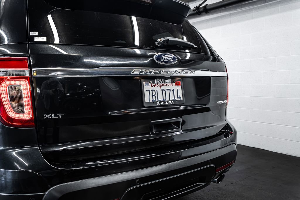 Used 2013 Ford Explorer XLT image 16