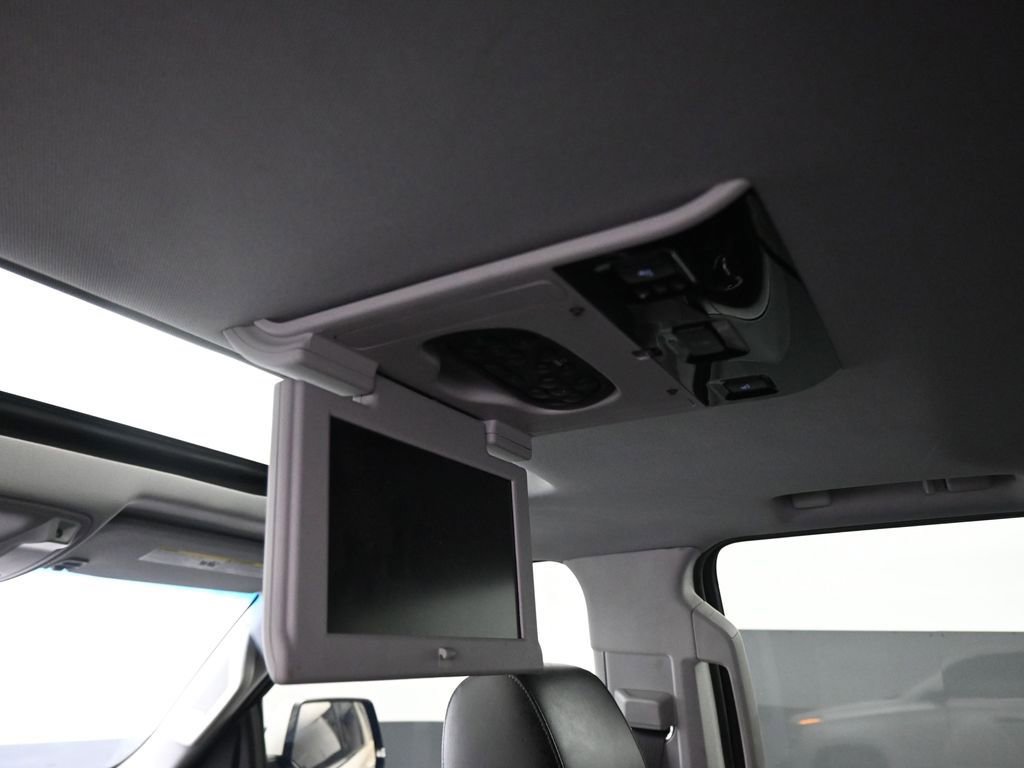 Used 2019 Cadillac Escalade ESV Premium Luxury AWD/4WD image 38