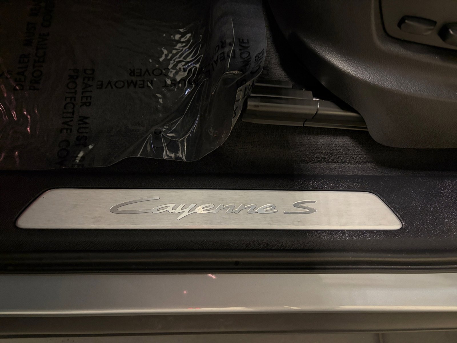 Certified 2025 Porsche Cayenne S AWD/4WD image 30