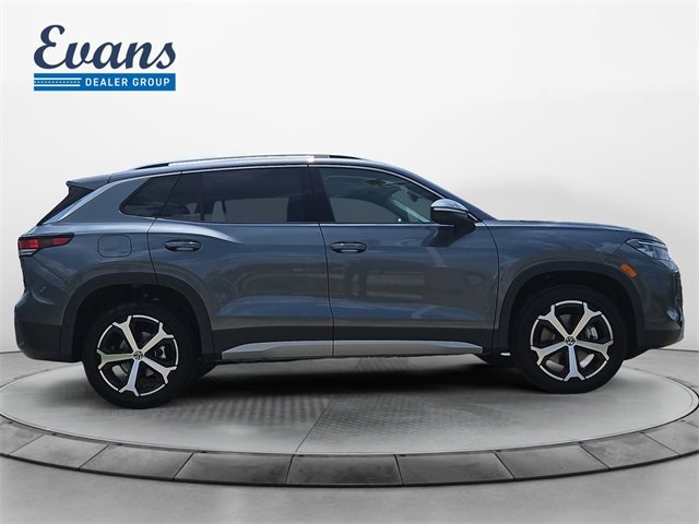 New 2025 Volkswagen Tiguan SE image 6