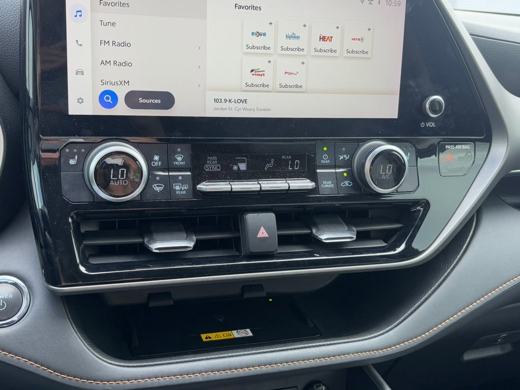 Used 2023 Toyota Highlander Bronze Edition image 14