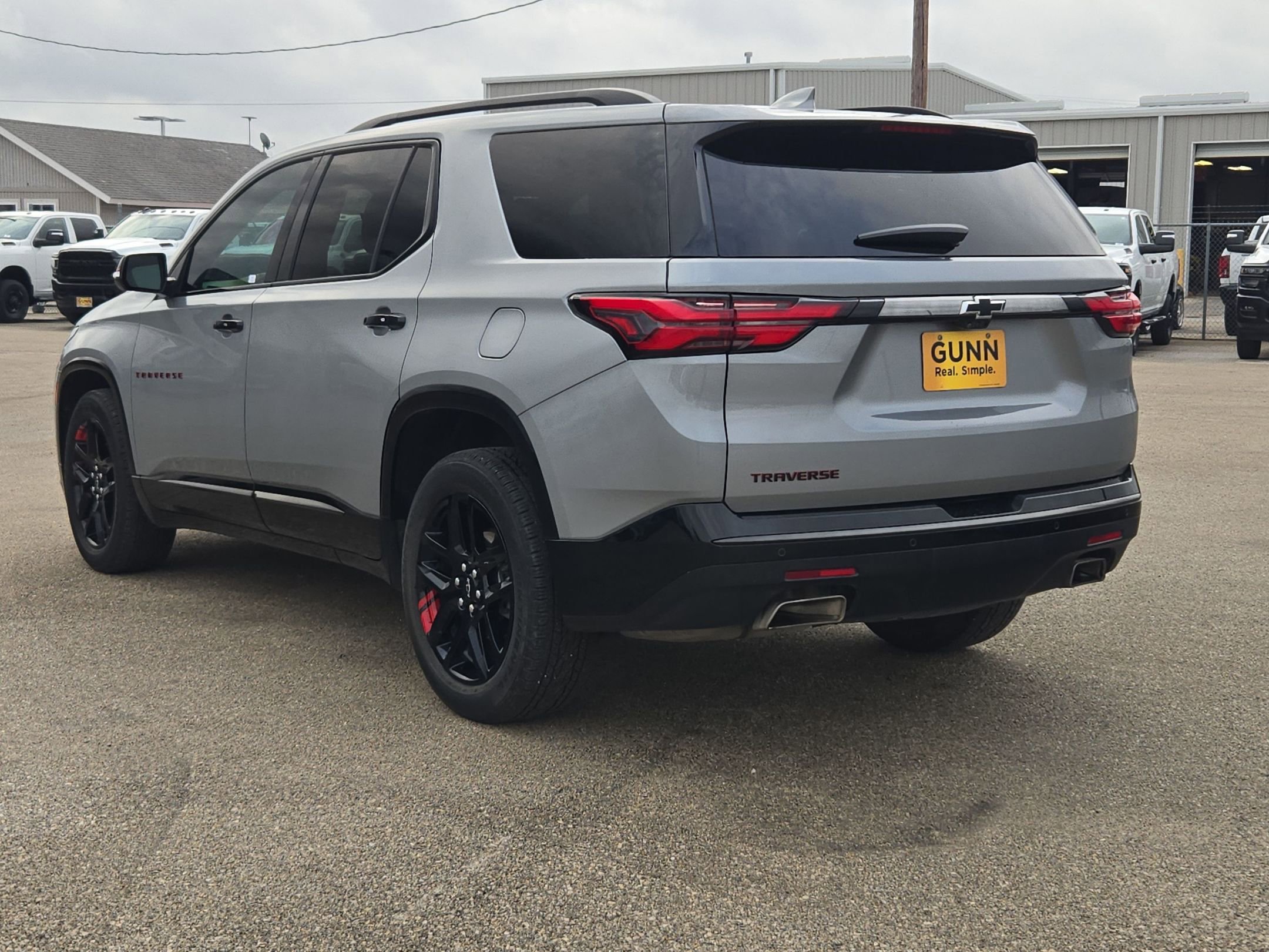 Used 2023 Chevrolet Traverse Premier w/ Redline Edition image 5