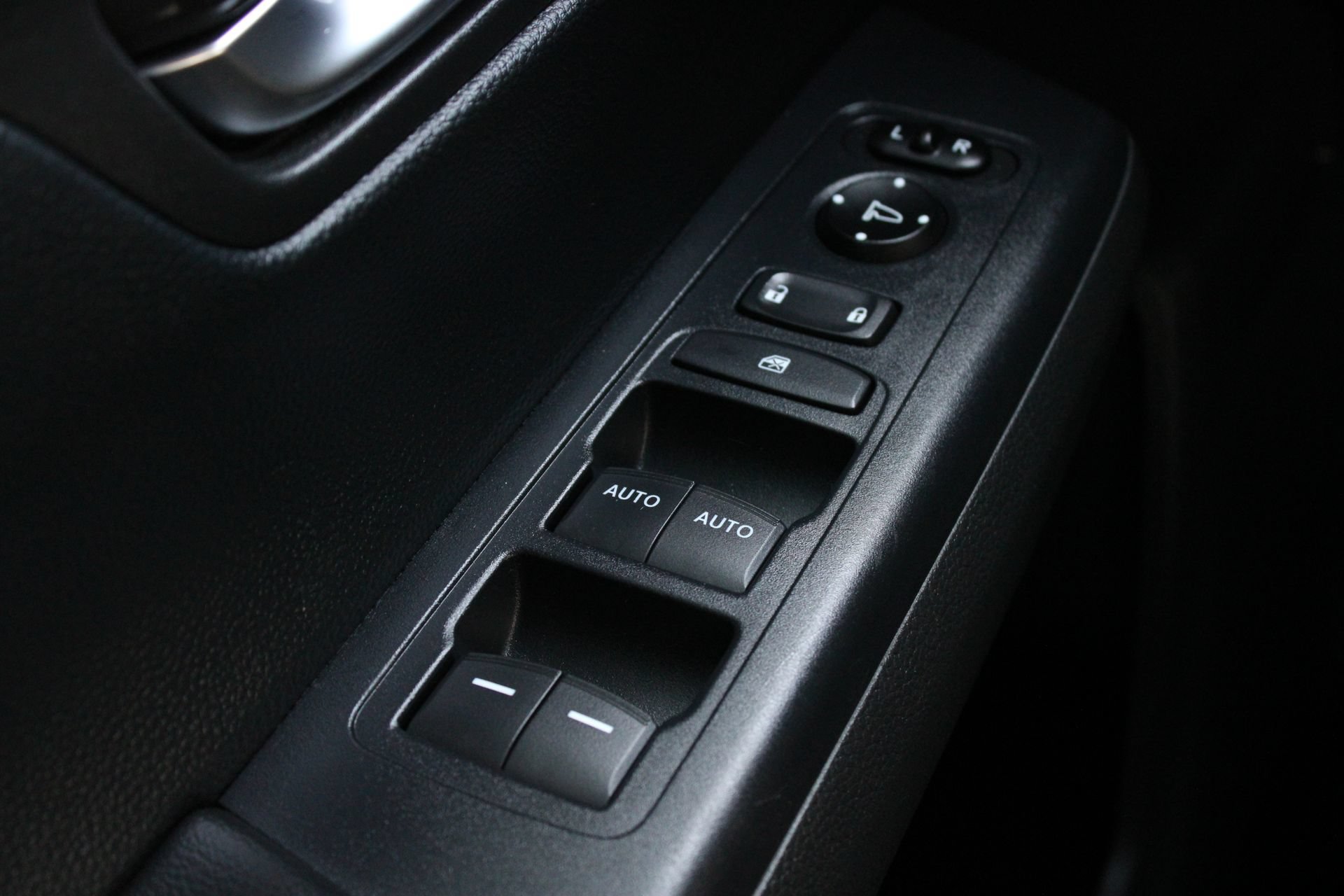 Used 2024 Honda CR-V Sport image 26
