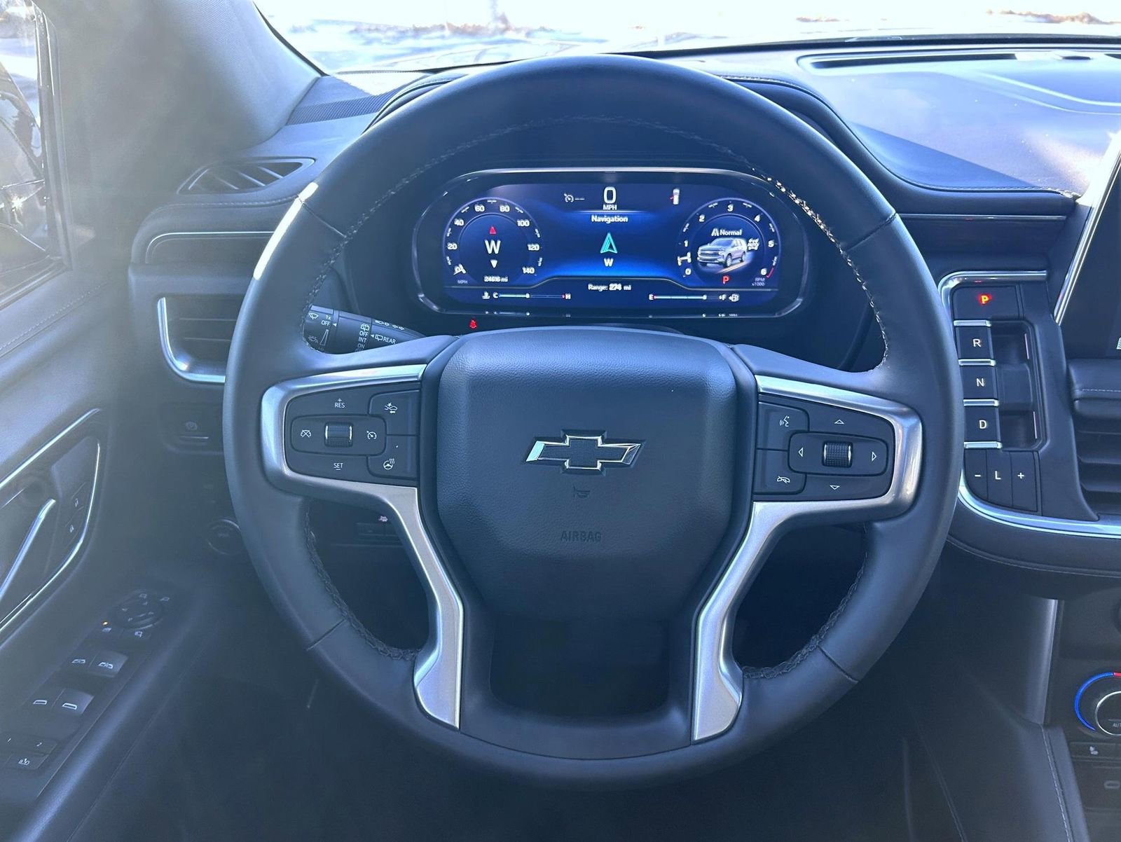 Used 2024 Chevrolet Tahoe Z71 w/ Luxury Package image 10