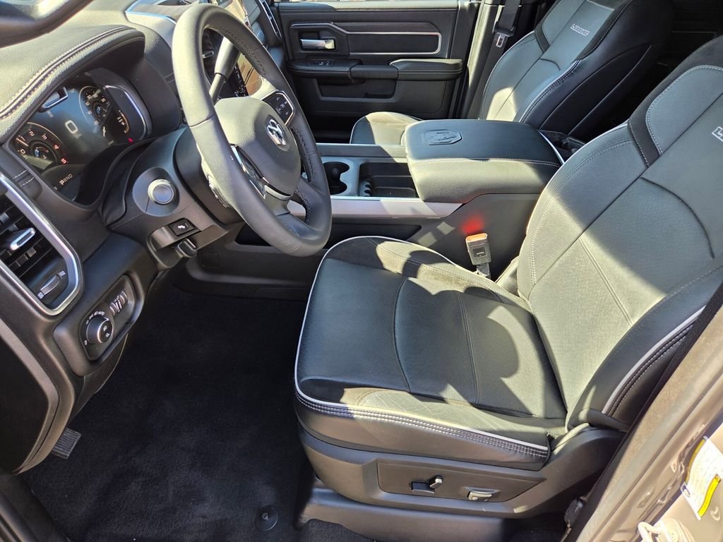 Used 2025 RAM 2500 Laramie AWD/4WD image 13