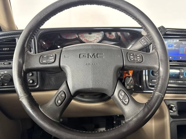 Used 2006 GMC Sierra 2500 SLE w/ Heavy-Duty Power Package AWD/4WD image 17
