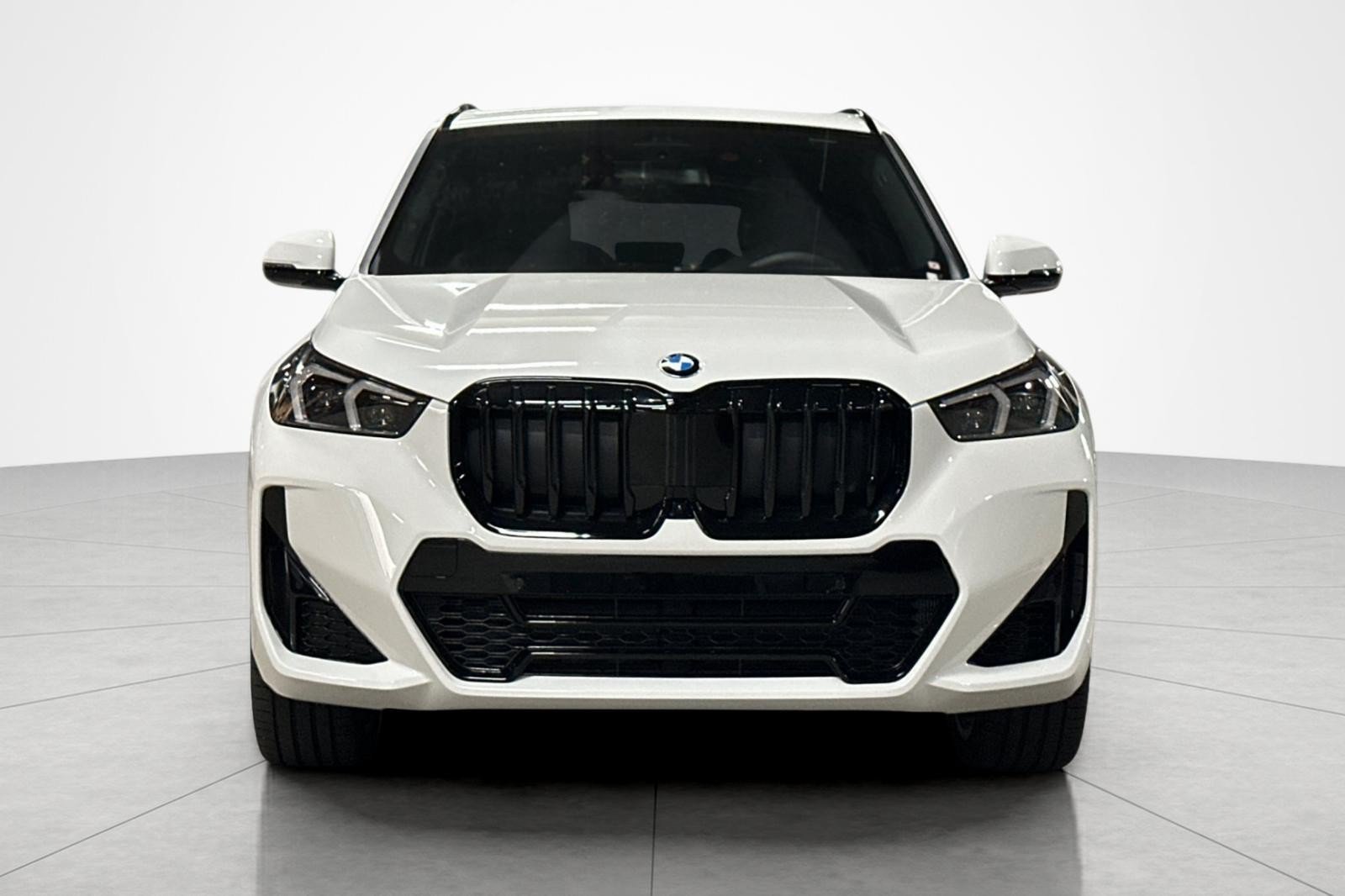 New 2027 BMW X1 xDrive28i w/ Technology Package AWD/4WD image 8