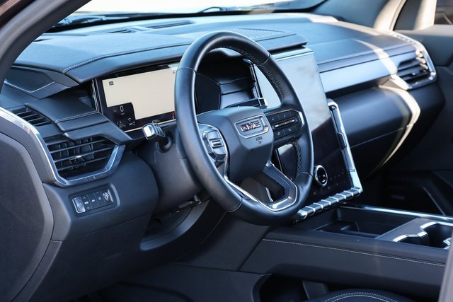 Used 2024 GMC Acadia Elevation video 2