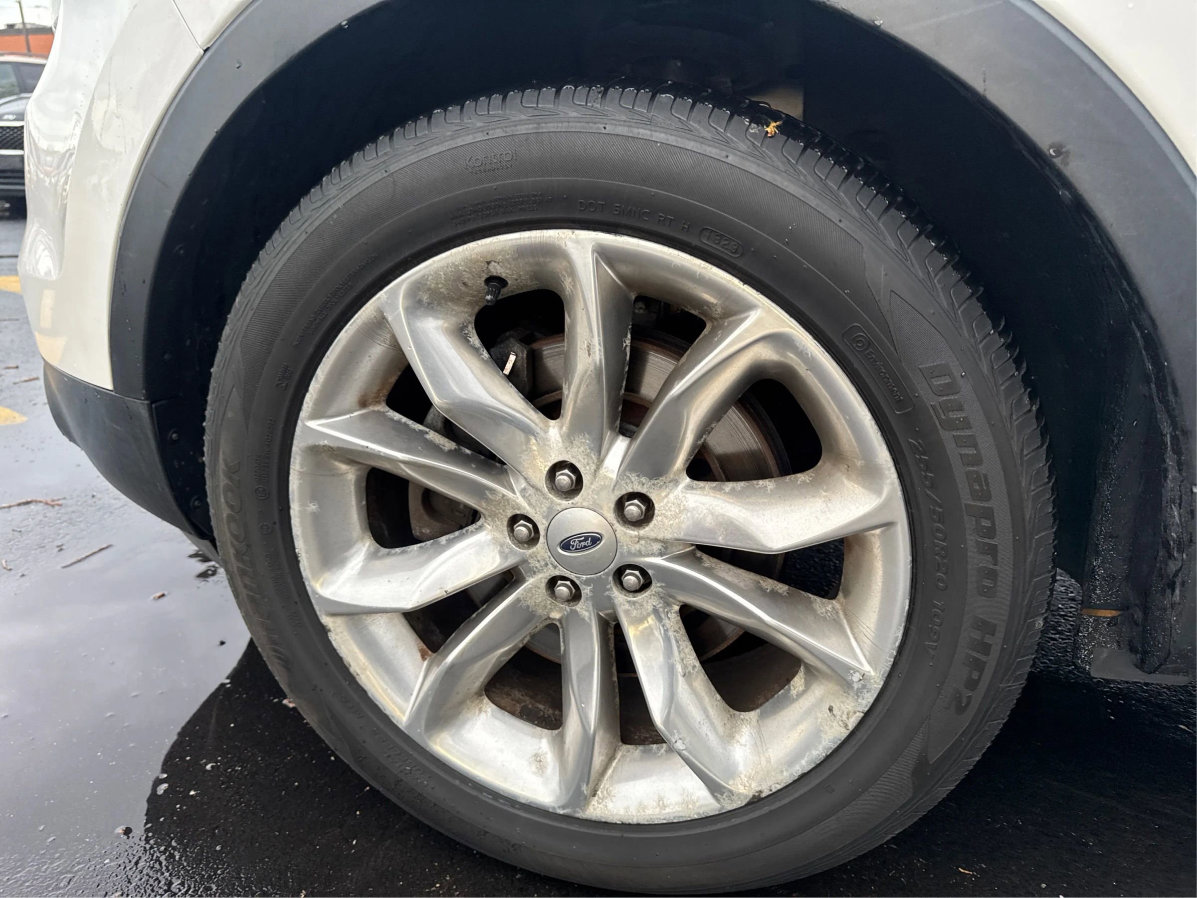 Used 2014 Ford Explorer XLT w/ Equipment Group 202A FWD image 24