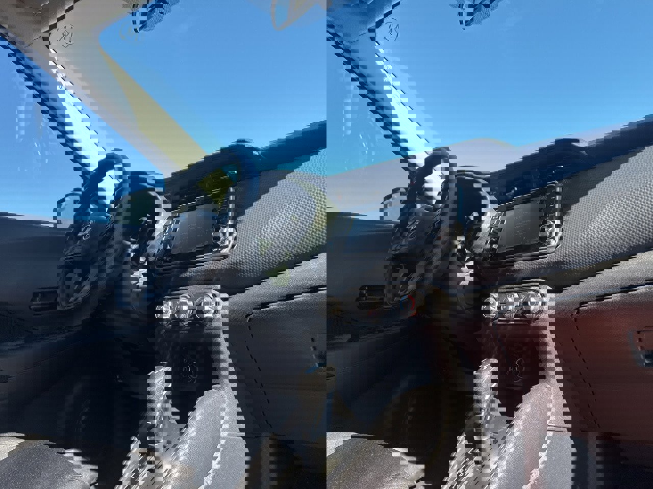 Certified 2023 Nissan Kicks S image 25