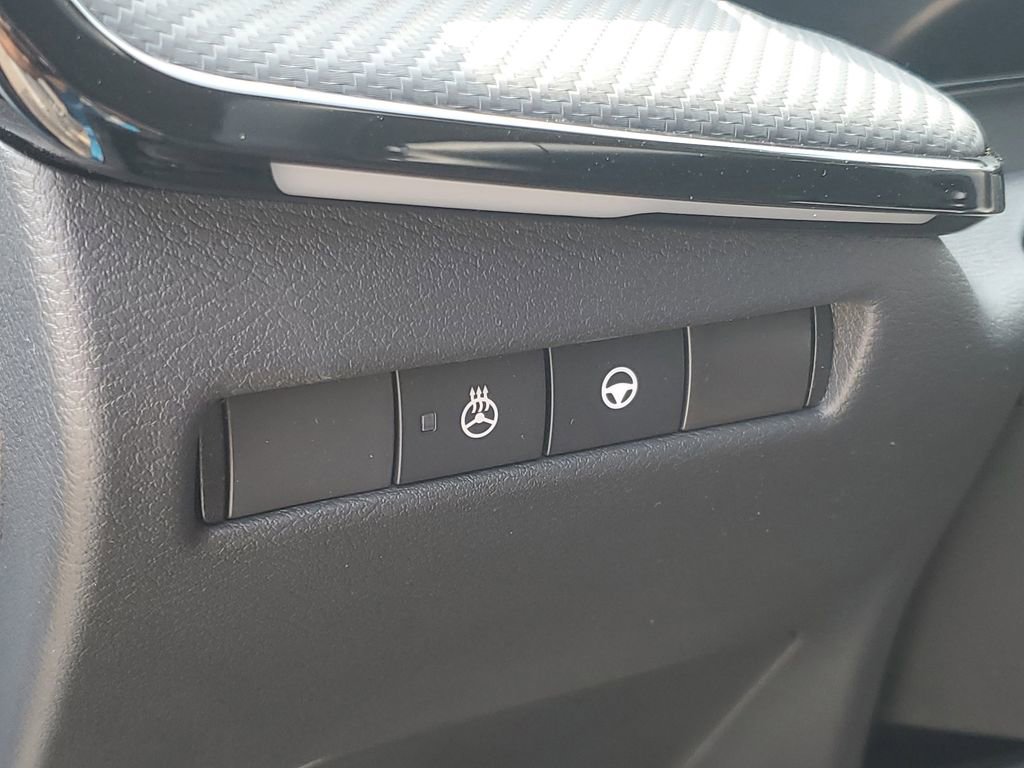 New 2025 Nissan Kicks SR w/ SR Premium Package image 12