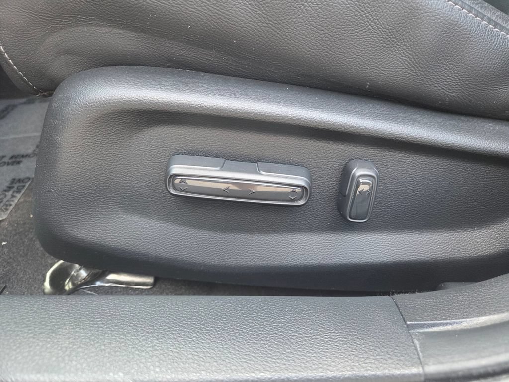 Used 2019 Honda Insight Touring image 10